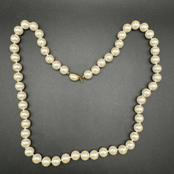 Vintage Talbots Faux Pearl Necklace 25" - Picture 3 of 6
